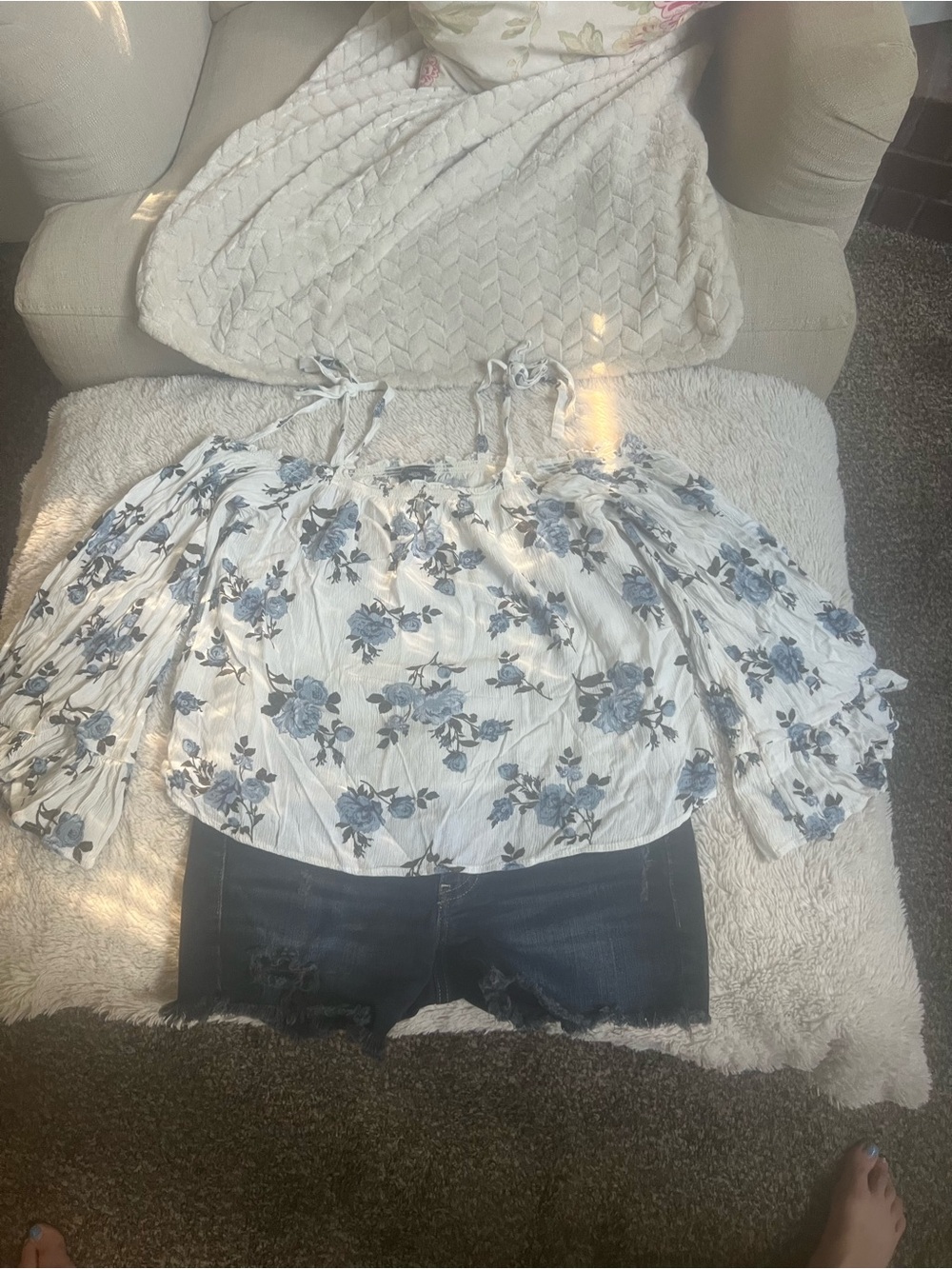 American Eagle White Floral Off-Shoulder Blouse with Blue Roses